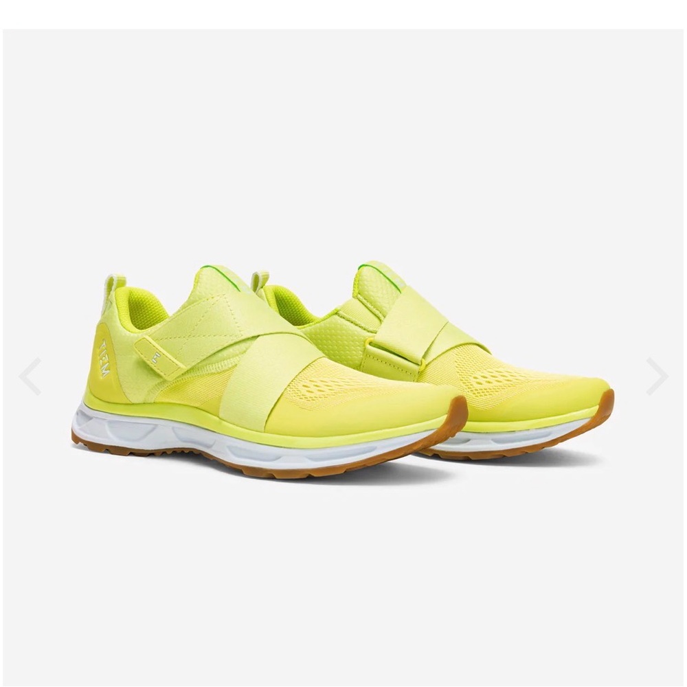 Tiem Slipstream w SPD Cleats- Citron Glow EXCELLENT CONDITION.